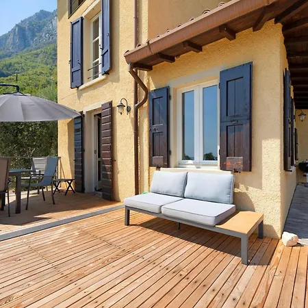 Haus Mit Tollem -und Bergblick
